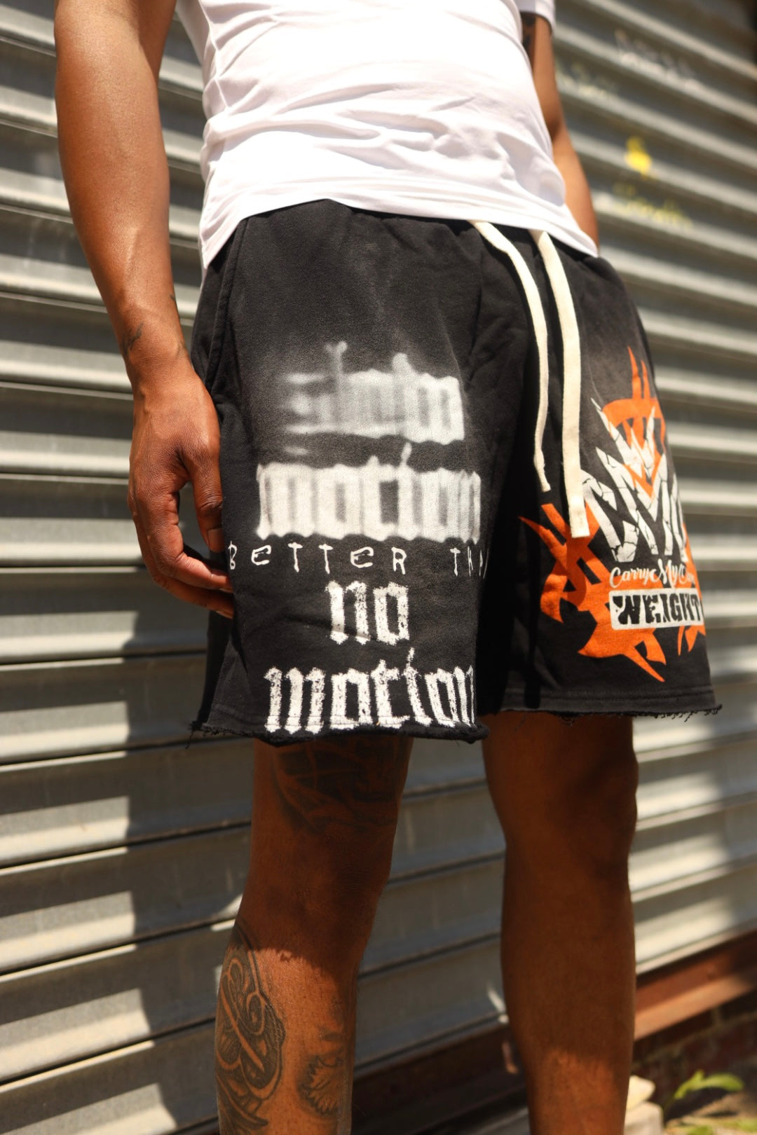 CARRY MOTION SHORTS