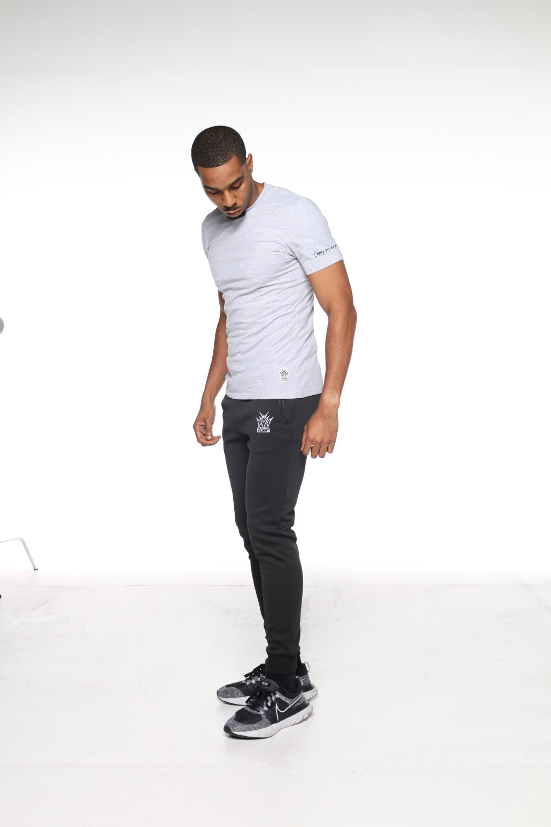 Carry Luxe Mens Tee