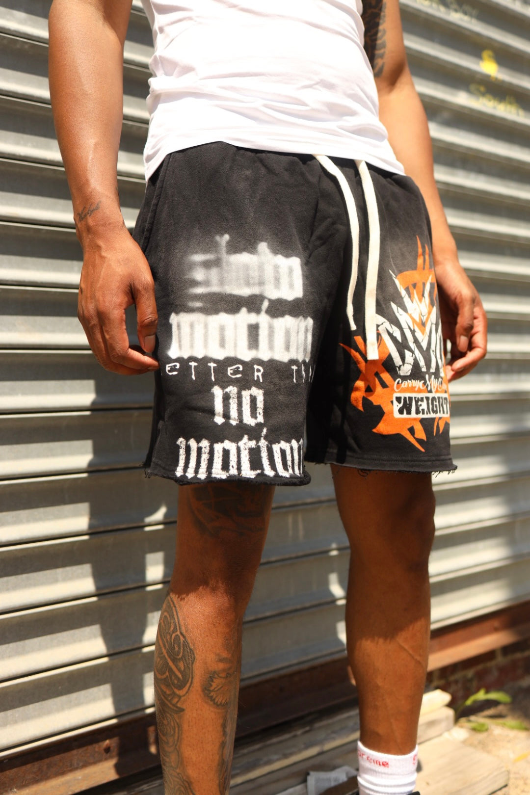 CARRY MOTION SHORTS